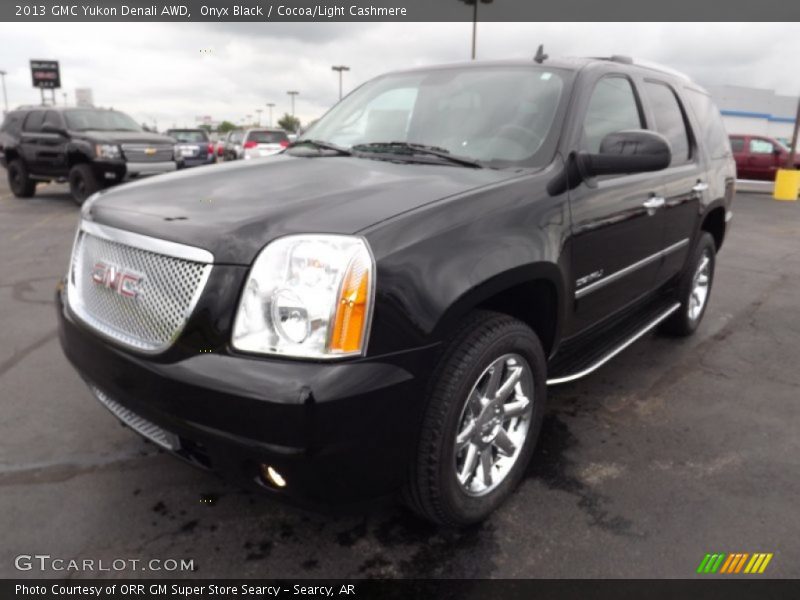 Onyx Black / Cocoa/Light Cashmere 2013 GMC Yukon Denali AWD