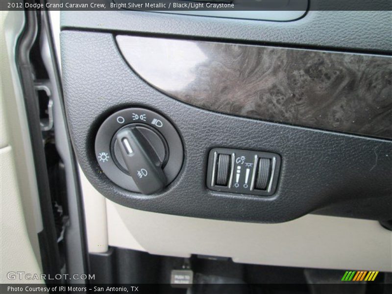Bright Silver Metallic / Black/Light Graystone 2012 Dodge Grand Caravan Crew