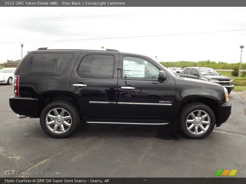 Onyx Black / Cocoa/Light Cashmere 2013 GMC Yukon Denali AWD