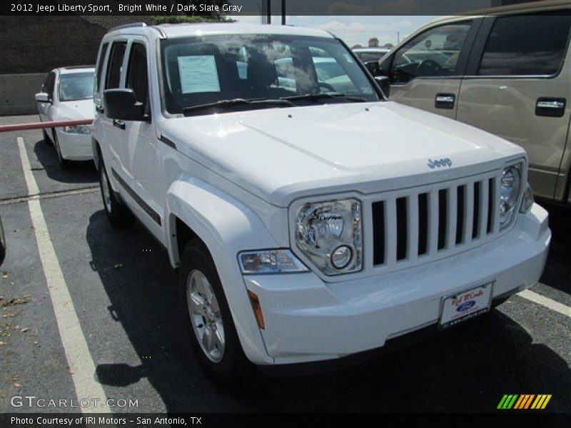 Bright White / Dark Slate Gray 2012 Jeep Liberty Sport