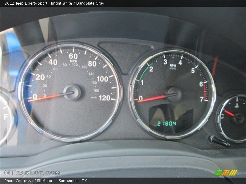 Bright White / Dark Slate Gray 2012 Jeep Liberty Sport