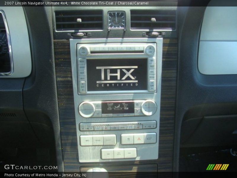 White Chocolate Tri-Coat / Charcoal/Caramel 2007 Lincoln Navigator Ultimate 4x4