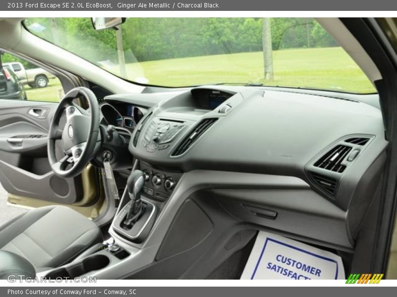 Dashboard of 2013 Escape SE 2.0L EcoBoost