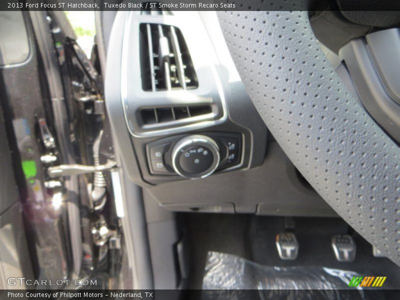 Tuxedo Black / ST Smoke Storm Recaro Seats 2013 Ford Focus ST Hatchback