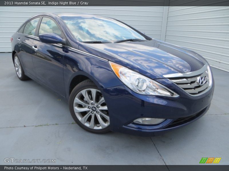 Front 3/4 View of 2013 Sonata SE
