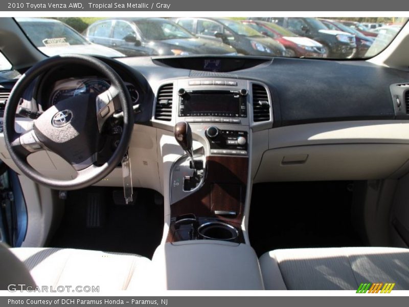 Tropical Sea Metallic / Gray 2010 Toyota Venza AWD