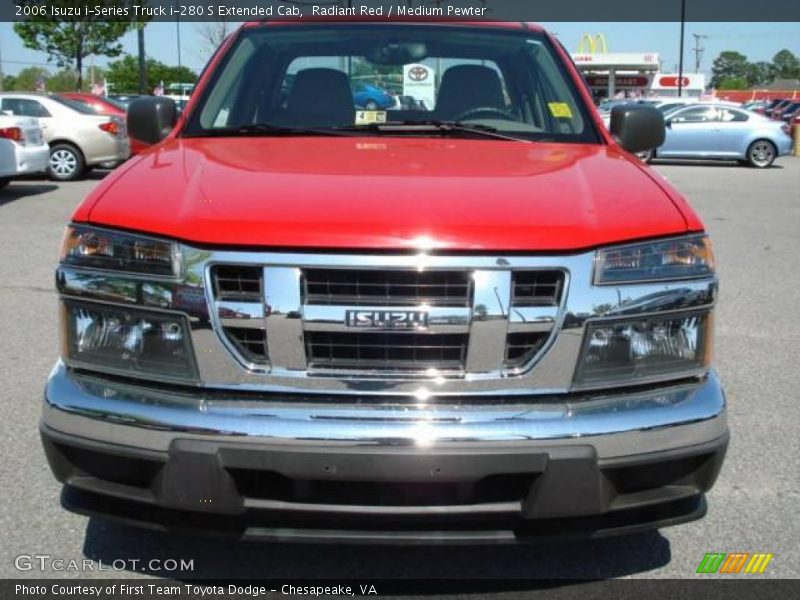 Radiant Red / Medium Pewter 2006 Isuzu i-Series Truck i-280 S Extended Cab