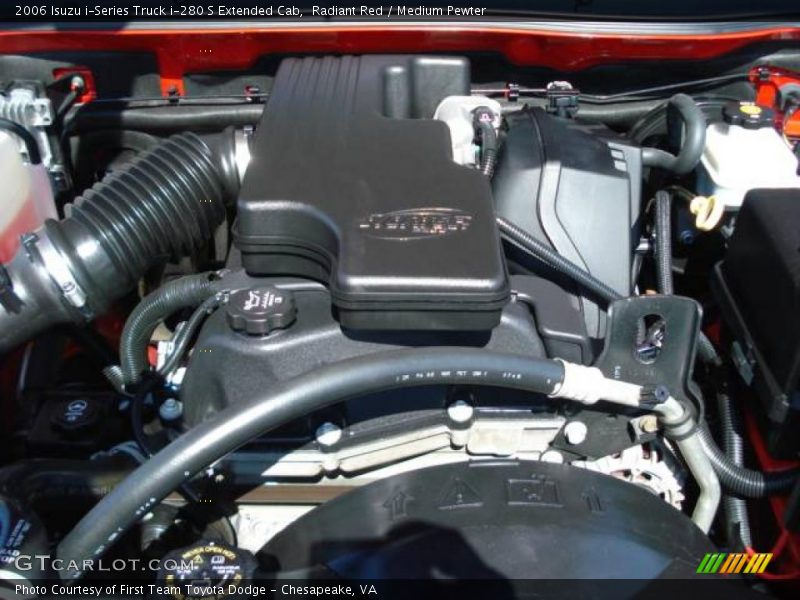Radiant Red / Medium Pewter 2006 Isuzu i-Series Truck i-280 S Extended Cab