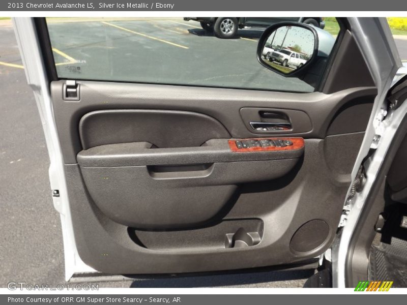 Silver Ice Metallic / Ebony 2013 Chevrolet Avalanche LS