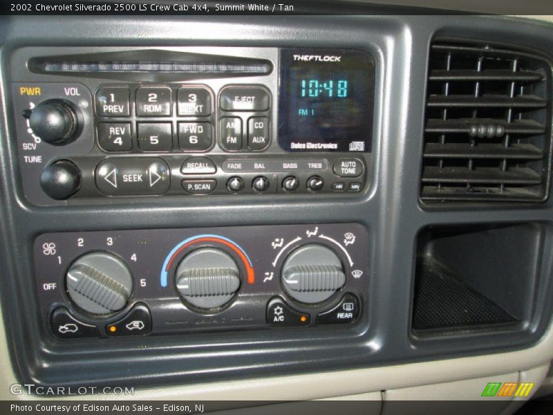 Controls of 2002 Silverado 2500 LS Crew Cab 4x4