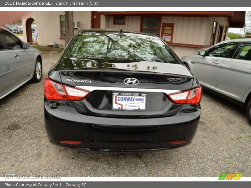 Black Plum Pearl / Gray 2011 Hyundai Sonata GLS