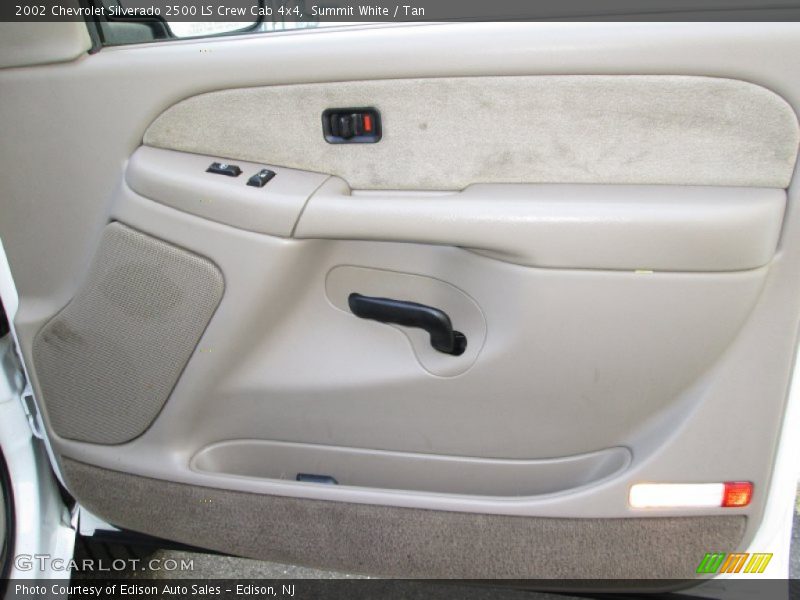 Door Panel of 2002 Silverado 2500 LS Crew Cab 4x4