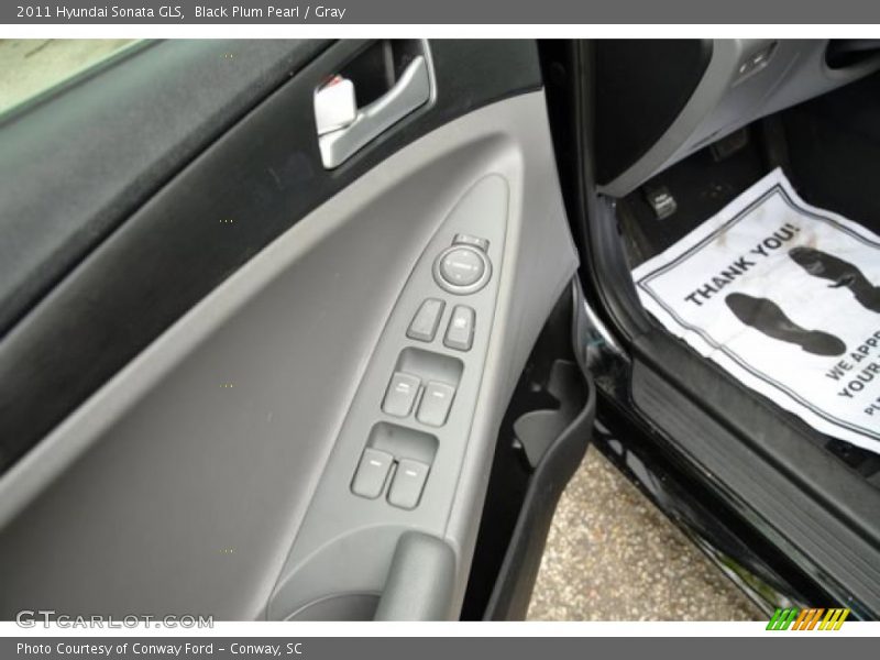 Black Plum Pearl / Gray 2011 Hyundai Sonata GLS