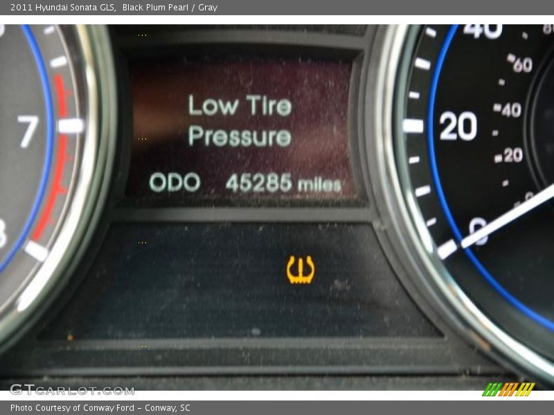 Black Plum Pearl / Gray 2011 Hyundai Sonata GLS