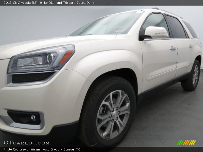 White Diamond Tricoat / Cocoa Dune 2013 GMC Acadia SLT