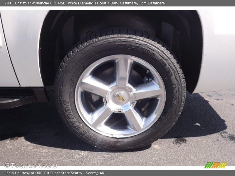 White Diamond Tricoat / Dark Cashmere/Light Cashmere 2013 Chevrolet Avalanche LTZ 4x4