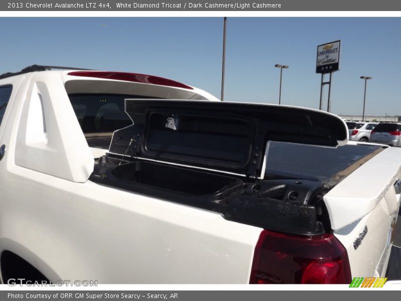 White Diamond Tricoat / Dark Cashmere/Light Cashmere 2013 Chevrolet Avalanche LTZ 4x4