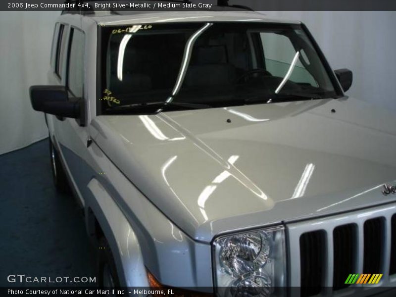 Bright Silver Metallic / Medium Slate Gray 2006 Jeep Commander 4x4