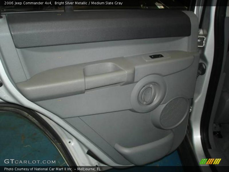 Bright Silver Metallic / Medium Slate Gray 2006 Jeep Commander 4x4