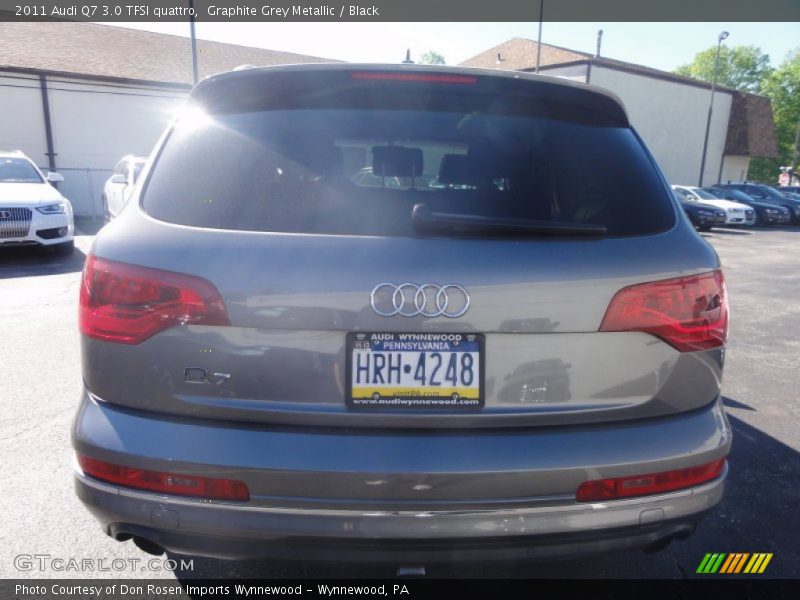 Graphite Grey Metallic / Black 2011 Audi Q7 3.0 TFSI quattro