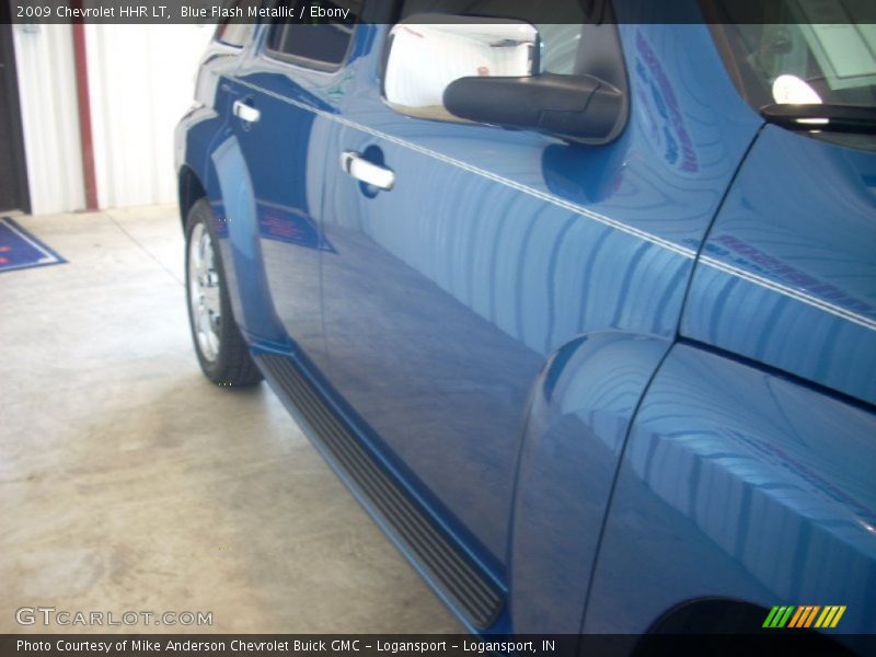 Blue Flash Metallic / Ebony 2009 Chevrolet HHR LT