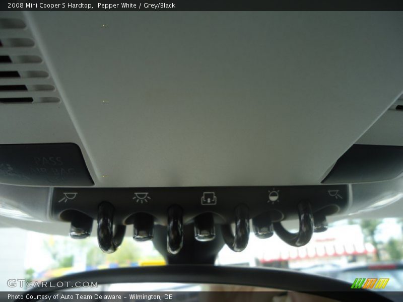 Pepper White / Grey/Black 2008 Mini Cooper S Hardtop
