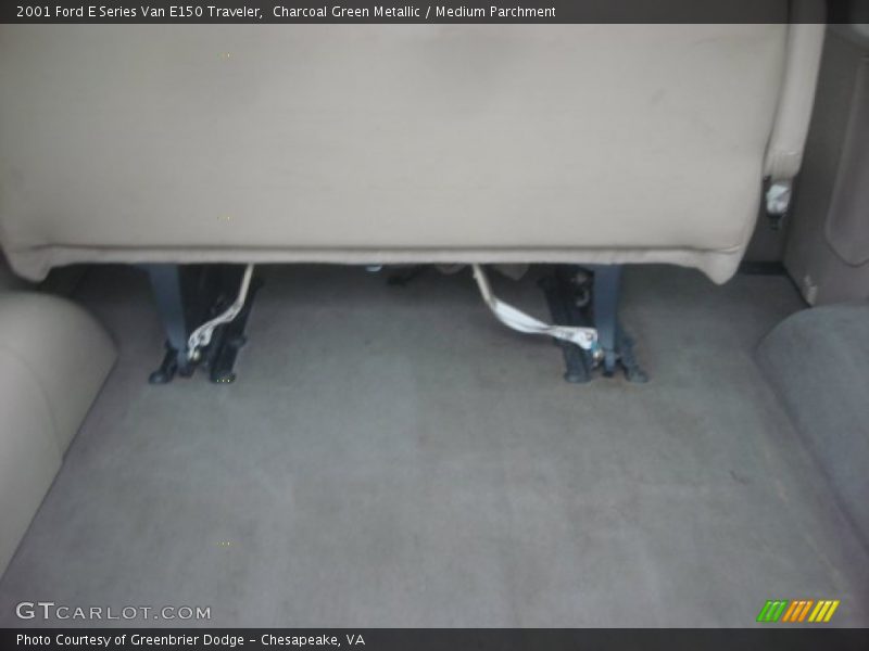 Charcoal Green Metallic / Medium Parchment 2001 Ford E Series Van E150 Traveler