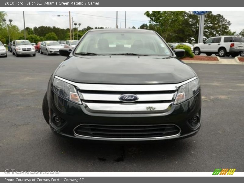 Atlantis Green Metallic / Camel 2010 Ford Fusion SE