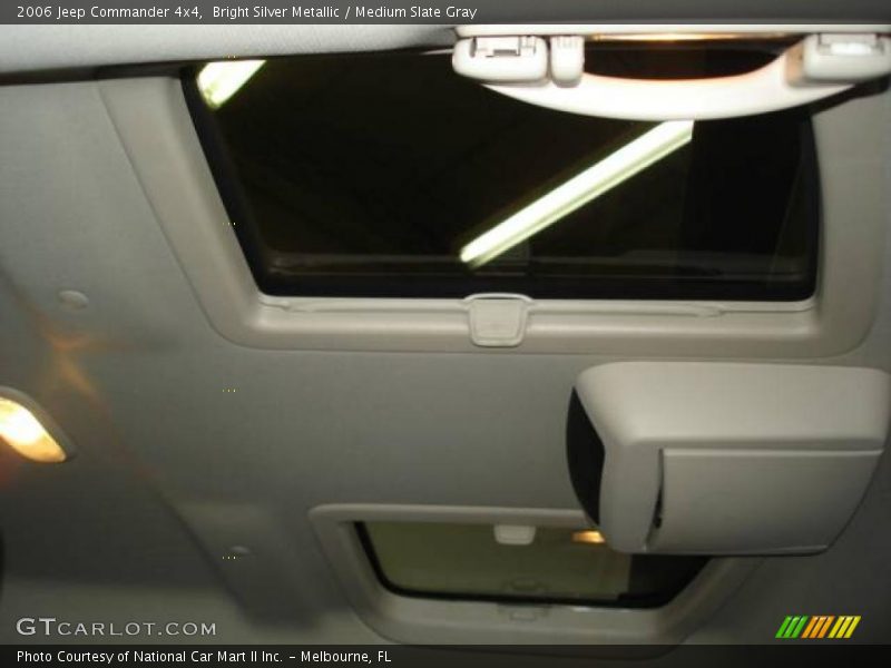 Bright Silver Metallic / Medium Slate Gray 2006 Jeep Commander 4x4