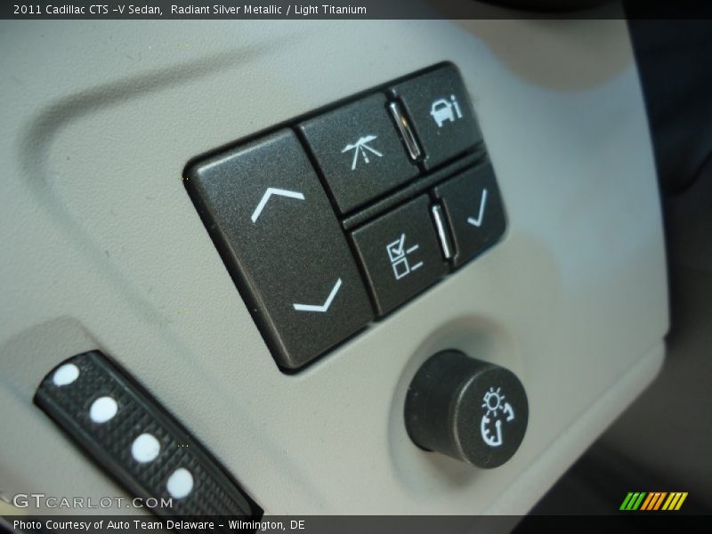 Controls of 2011 CTS -V Sedan