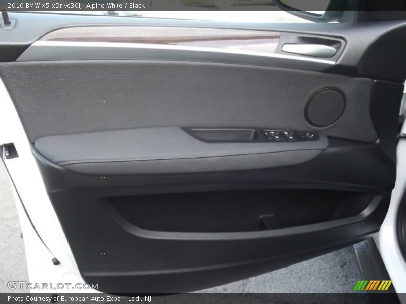 Alpine White / Black 2010 BMW X5 xDrive30i