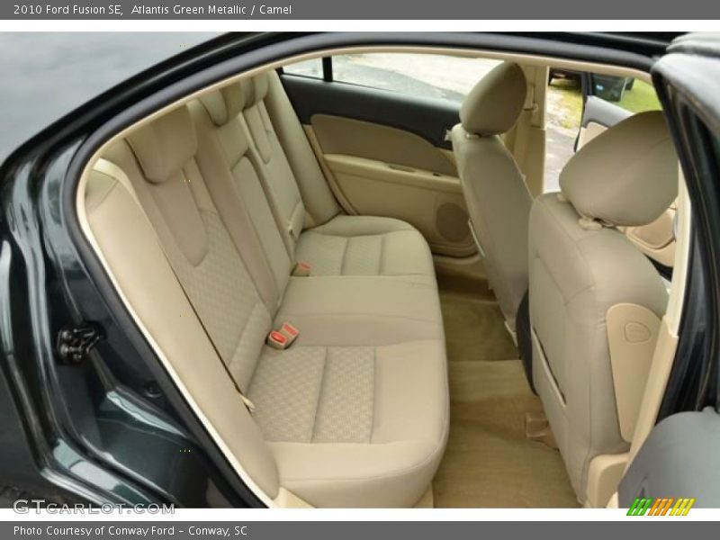 Atlantis Green Metallic / Camel 2010 Ford Fusion SE