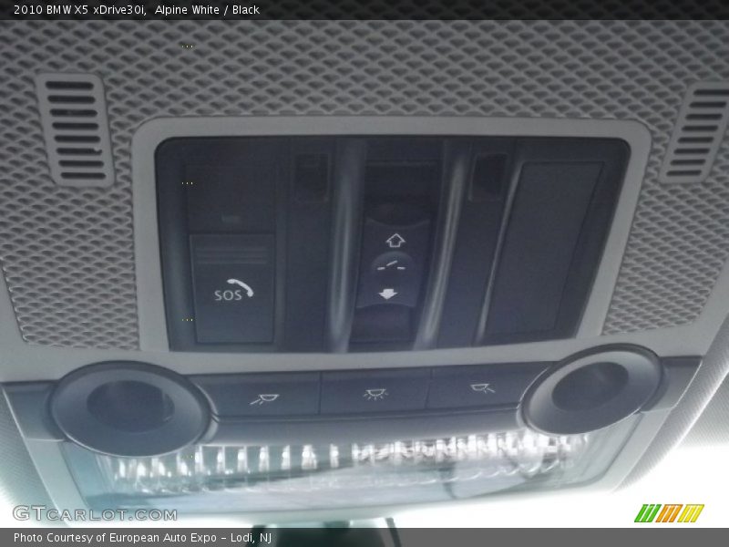 Alpine White / Black 2010 BMW X5 xDrive30i