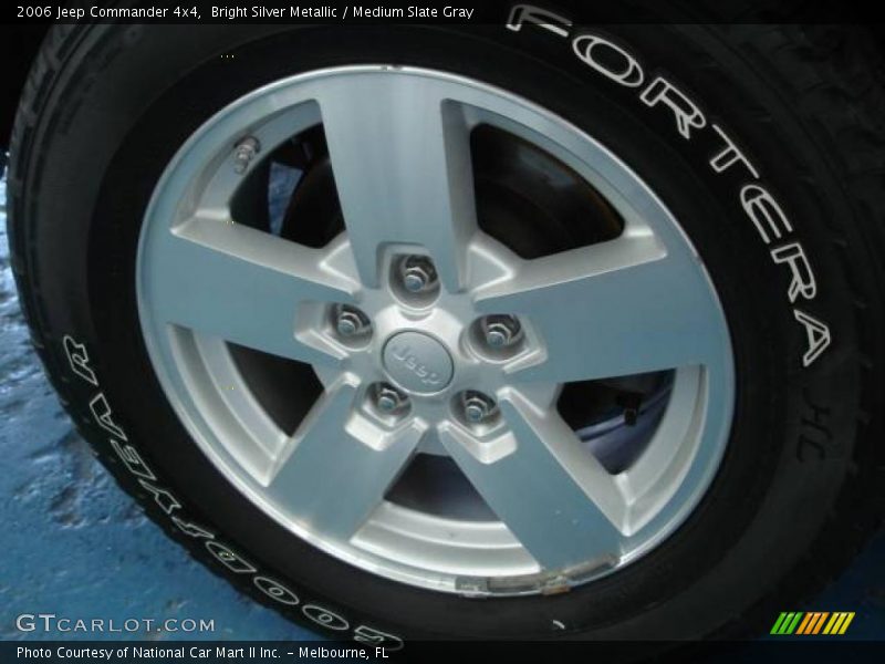 Bright Silver Metallic / Medium Slate Gray 2006 Jeep Commander 4x4