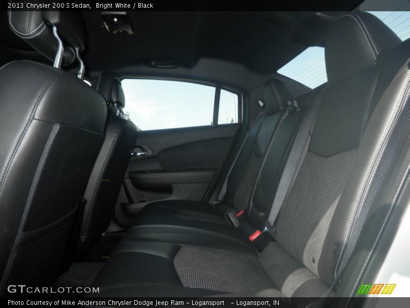 Bright White / Black 2013 Chrysler 200 S Sedan