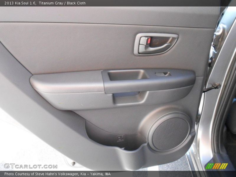 Titanium Gray / Black Cloth 2013 Kia Soul 1.6