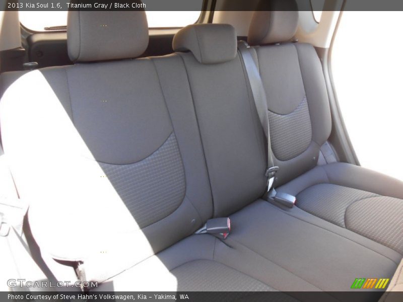 Titanium Gray / Black Cloth 2013 Kia Soul 1.6