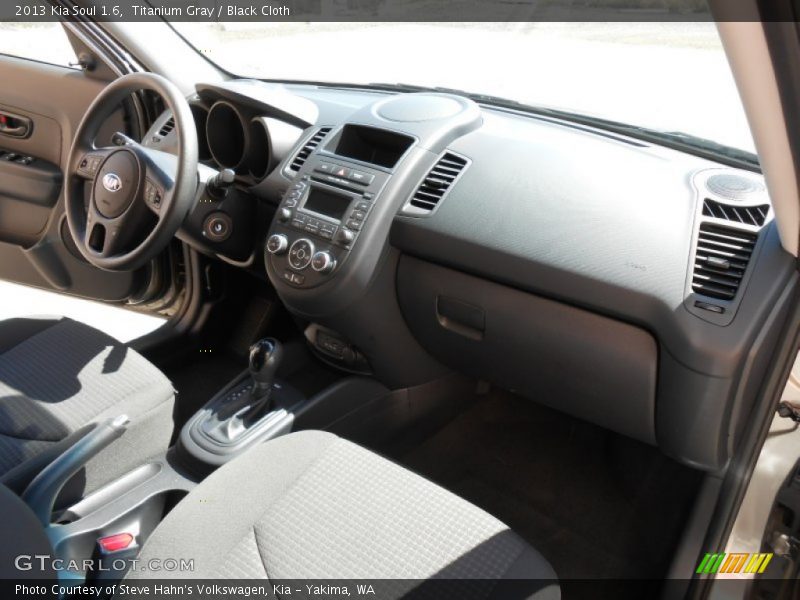 Titanium Gray / Black Cloth 2013 Kia Soul 1.6