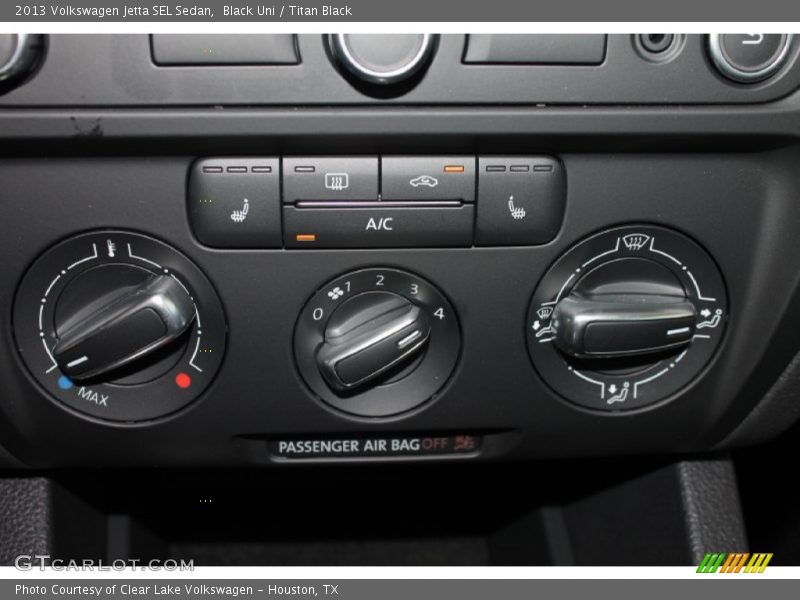 Black Uni / Titan Black 2013 Volkswagen Jetta SEL Sedan