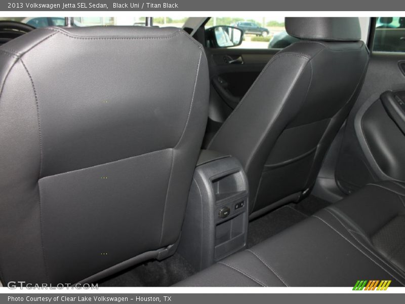 Black Uni / Titan Black 2013 Volkswagen Jetta SEL Sedan