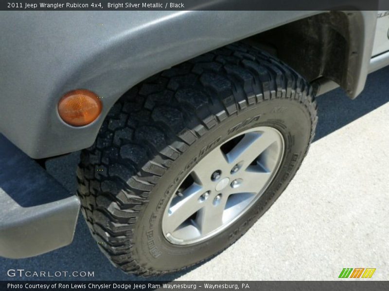Bright Silver Metallic / Black 2011 Jeep Wrangler Rubicon 4x4