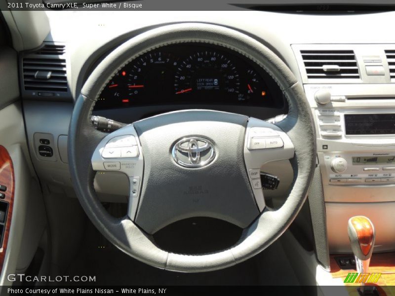 Super White / Bisque 2011 Toyota Camry XLE