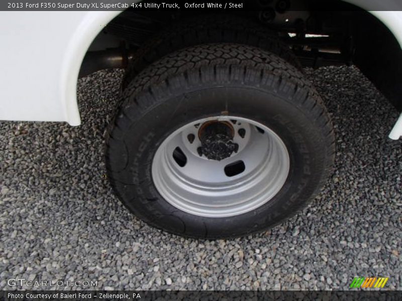 Oxford White / Steel 2013 Ford F350 Super Duty XL SuperCab 4x4 Utility Truck