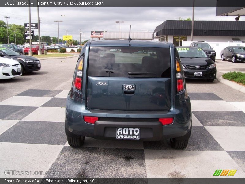 Titanium Gray / Black Soul Logo Cloth 2011 Kia Soul +