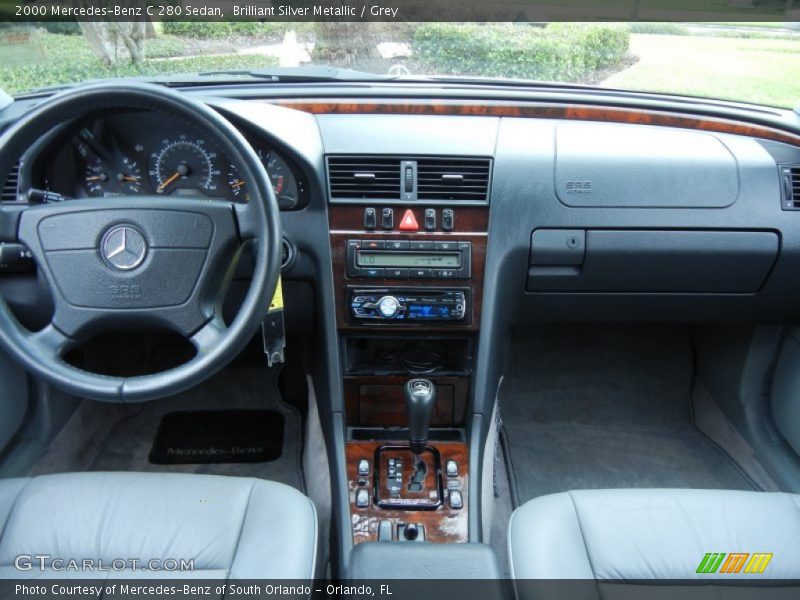 Dashboard of 2000 C 280 Sedan