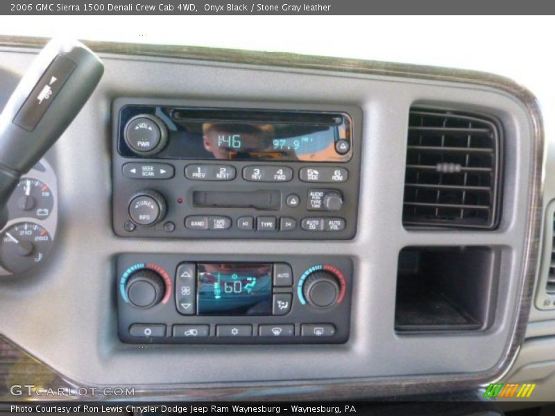 Onyx Black / Stone Gray leather 2006 GMC Sierra 1500 Denali Crew Cab 4WD