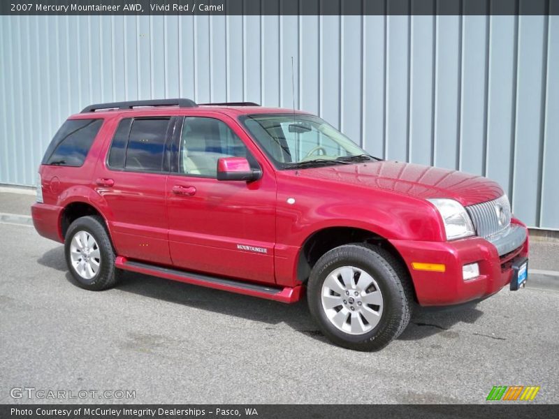 Vivid Red / Camel 2007 Mercury Mountaineer AWD