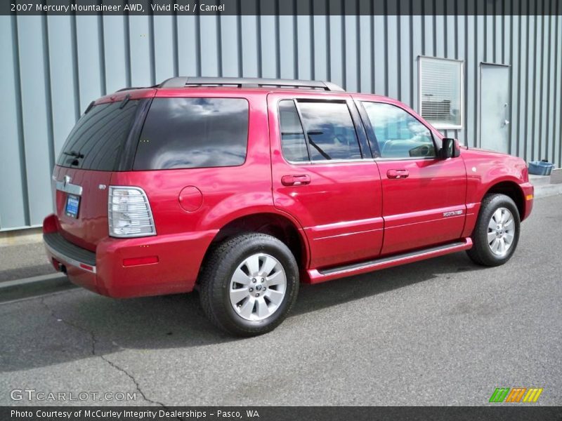 Vivid Red / Camel 2007 Mercury Mountaineer AWD