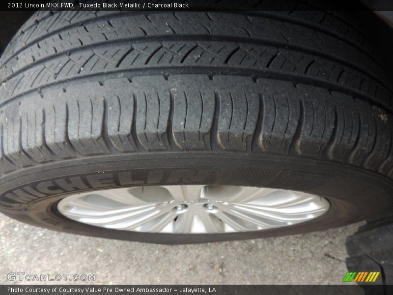 Tuxedo Black Metallic / Charcoal Black 2012 Lincoln MKX FWD