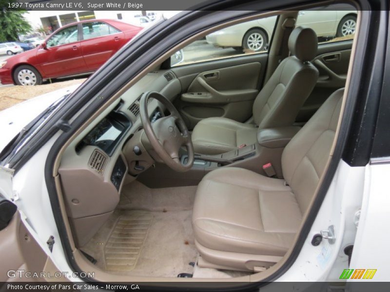 Super White / Beige 1997 Toyota Camry LE V6